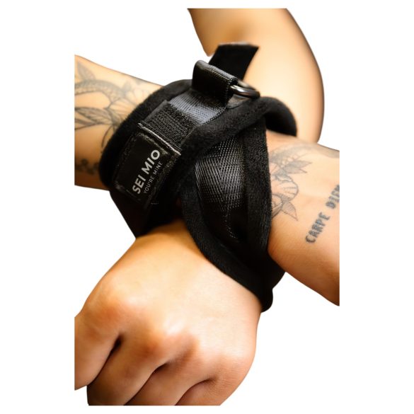 Sei Mio - manette incrociate - pelle nera